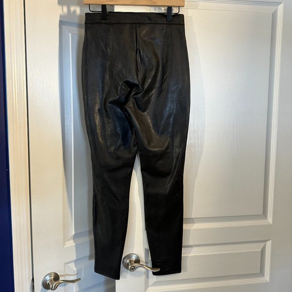 NWT - Express Faux Leather Leggings - Size Medium - Black - Picture 2 of 3